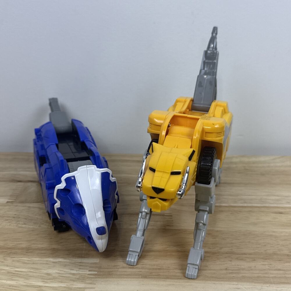 VTG 1991 MMPR POWER RANGERS SABERTOOTH & TRICERATOPS MEGAZORD LEG PARTS